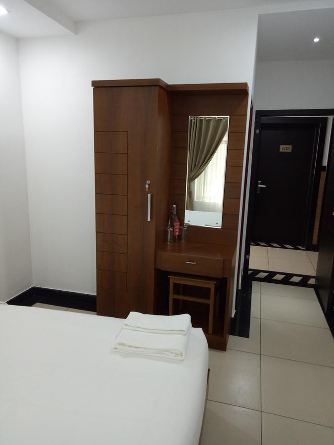 Pgs Inn Kochi Zewnętrze zdjęcie